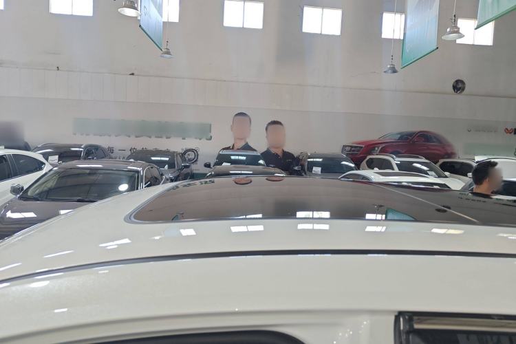 Used CHANGAN UNI-K 2024 2.0T Two-Wheel Drive Global Edition Roof