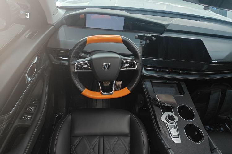 Used CHANGAN UNI-K 2024 2.0T Two-Wheel Drive Global Edition Steering Wheel