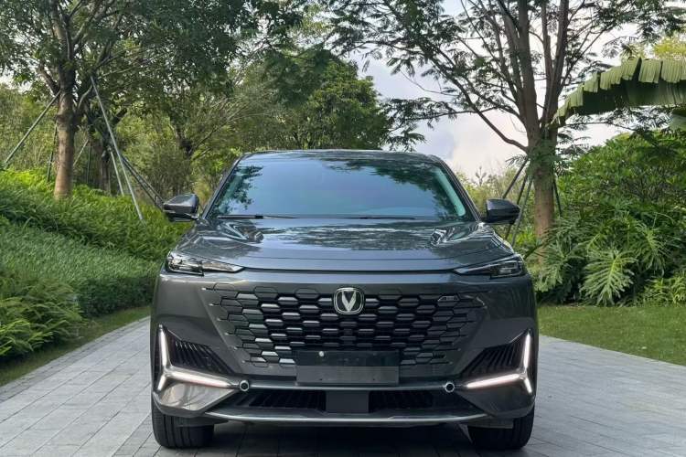 Used CHANGAN UNI-K iDD 2023 Zhidian iDD 1.5T 135km Smart & Fun Model Exterior 3