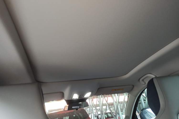 Used CHANGAN UNI-K iDD 2023 Zhidian iDD 1.5T 135km Smart & Fun Model Headliner