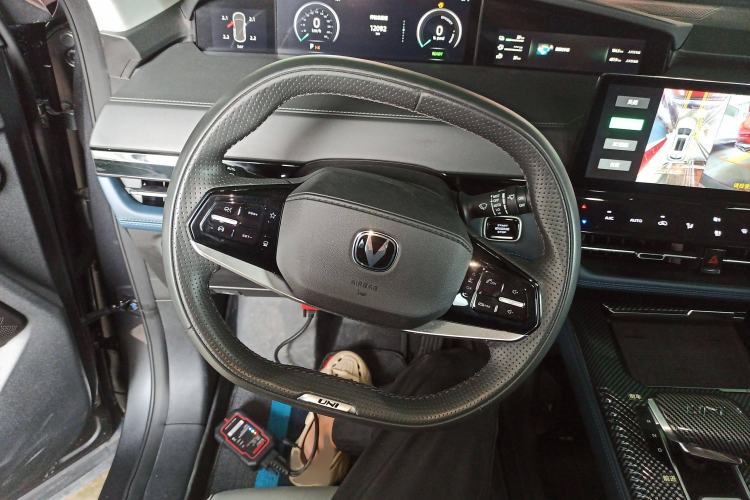 Used CHANGAN UNI-K iDD 2023 Zhidian iDD 1.5T 135km Smart & Fun Model Steering Wheel