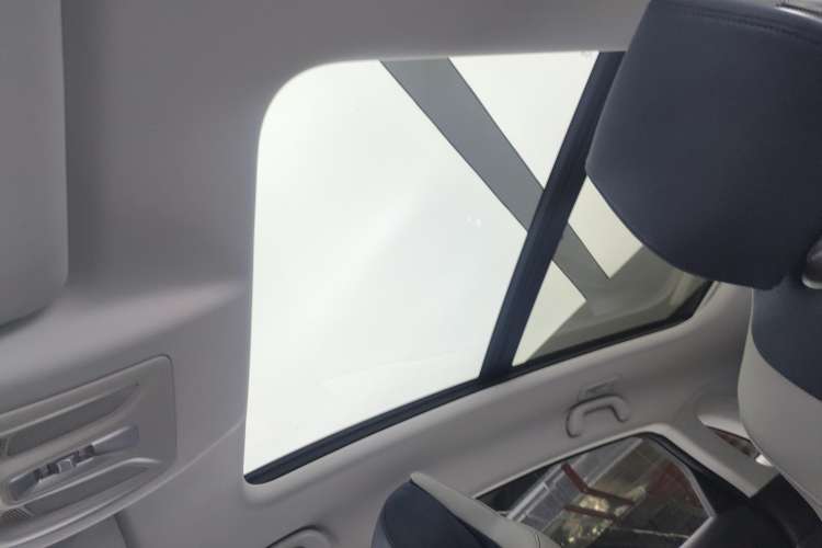 Used CHANGAN UNI-K iDD 2023 Smart Electric iDD 1.5T 135km Smart Leading Model Headliner
