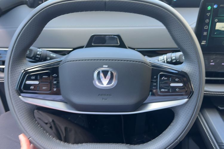 Used CHANGAN UNI-K iDD 2024 ZhiDian iDD 1.5T 135km Smart Leading Model Steering Wheel