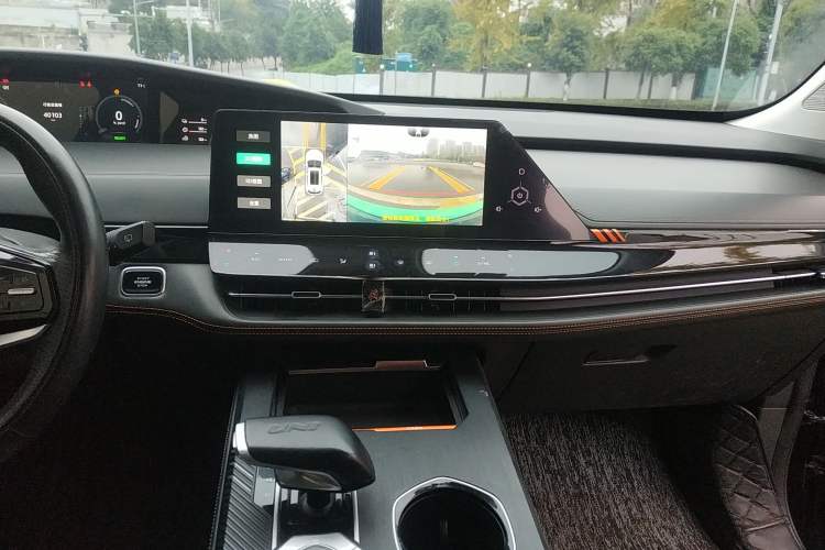 Used CHANGAN UNI-K iDD 2022 Blue Whale iDD 130km 1.5T Excellence Model Audio And AC Panel