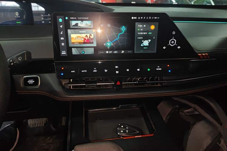 Used CHANGAN UNI-K iDD 2022 Blue Whale iDD 130km 1.5T Prestige Model Audio And AC Panel