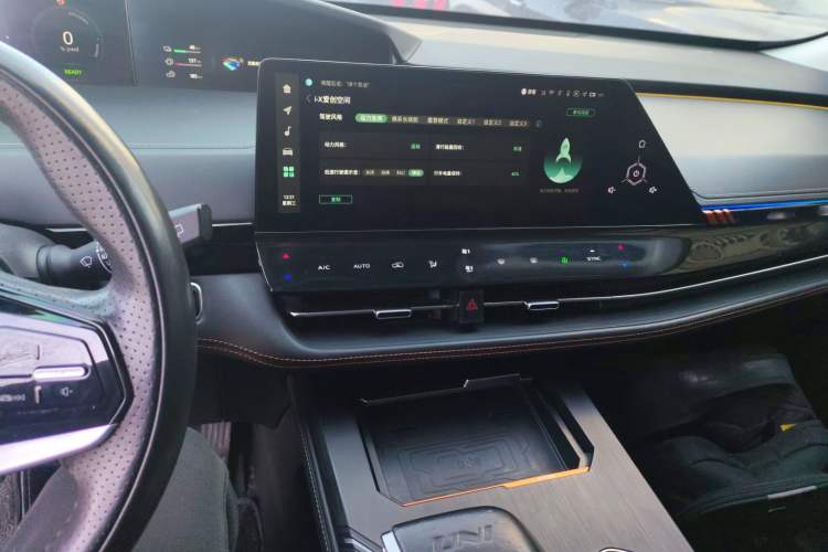 Used CHANGAN UNI-K iDD 2022 Blue Whale iDD 130km 1.5T Prestige Model Audio And AC Panel