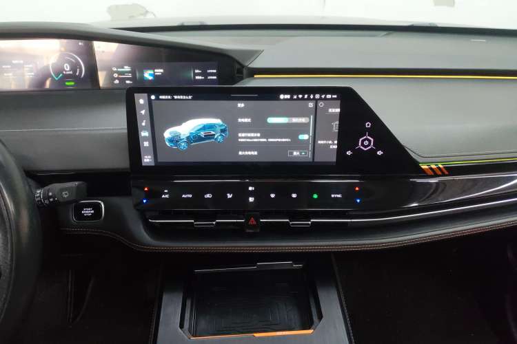 Used CHANGAN UNI-K iDD 2022 Blue Whale iDD 130km 1.5T Prestige Model Audio And AC Panel