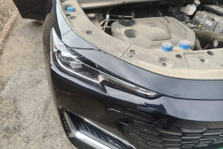 Used CHANGAN UNI-K iDD 2022 Blue Whale iDD 130km 1.5T Prestige Model Engine Bay Right