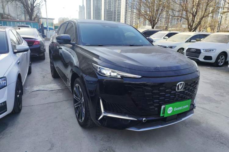 Used CHANGAN UNI-K iDD 2022 Blue Whale iDD 130km 1.5T Prestige Model Exterior 2