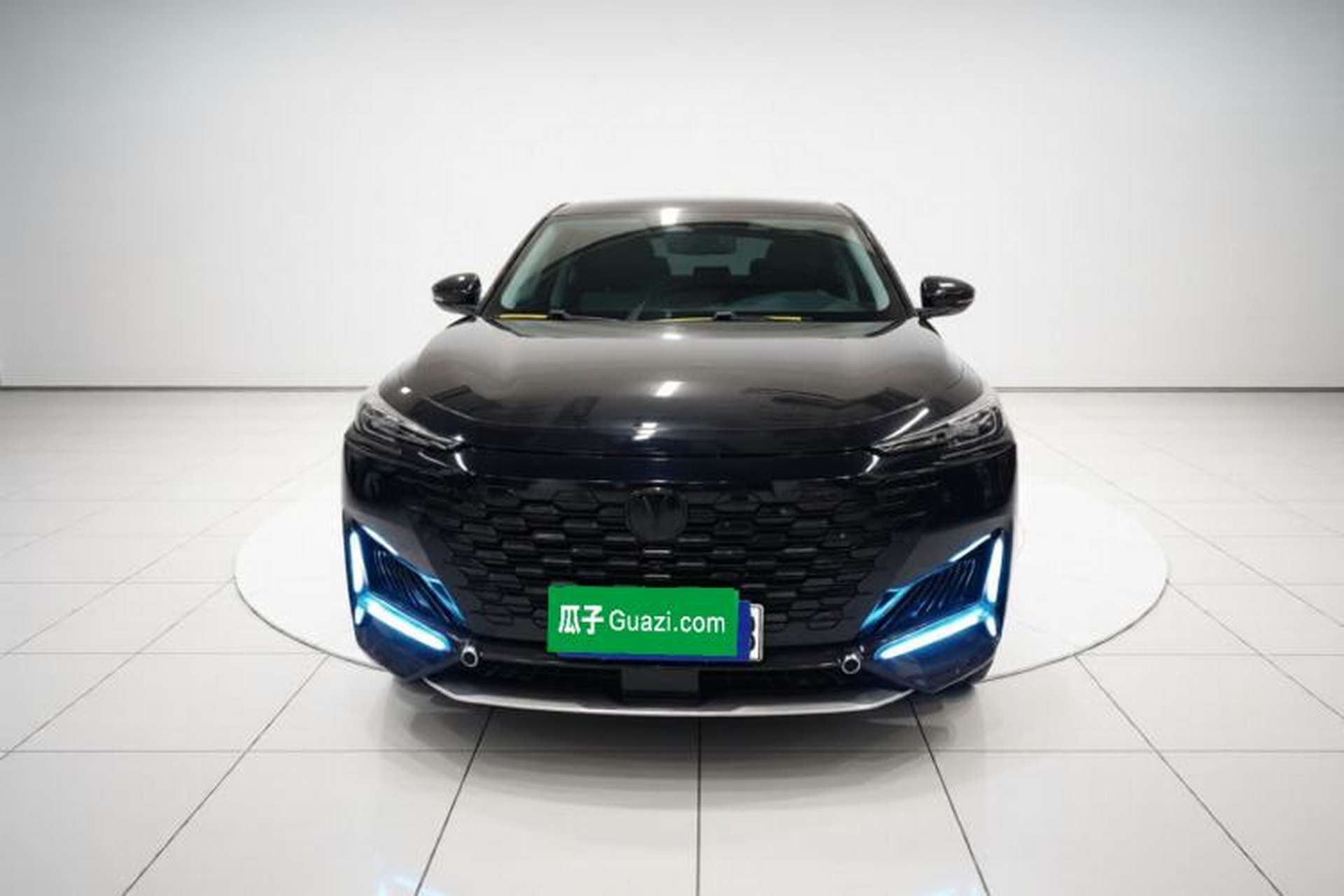 Used CHANGAN UNI-K iDD 2022 Blue Whale iDD 130km 1.5T Prestige Model Front