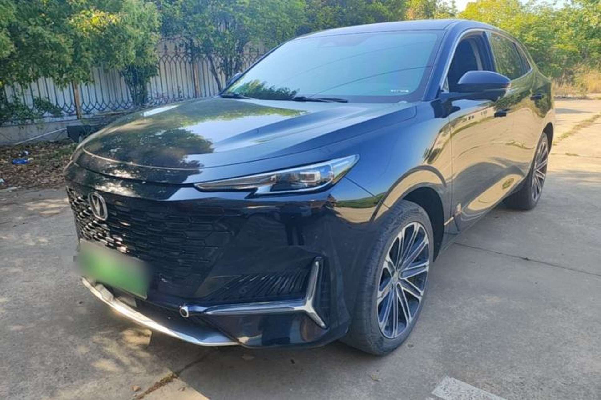 Used CHANGAN UNI-K iDD 2022 Blue Whale iDD 130km 1.5T Prestige Model Front Left 45 Deg