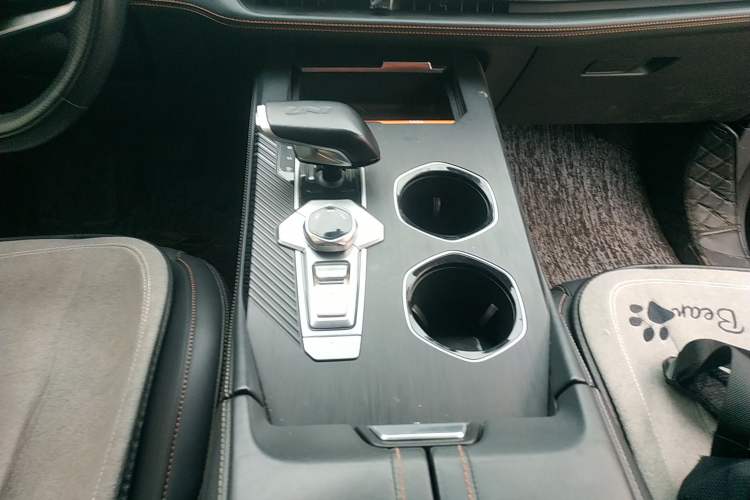 Used CHANGAN UNI-K iDD 2022 Blue Whale iDD 130km 1.5T Excellence Model Gear Lever
