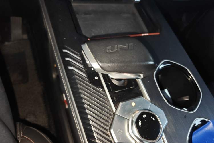 Used CHANGAN UNI-K iDD 2022 Blue Whale iDD 130km 1.5T Prestige Model Gear Lever