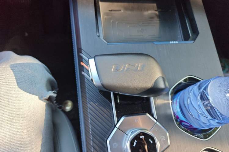 Used CHANGAN UNI-K iDD 2022 Blue Whale iDD 130km 1.5T Prestige Model Gear Lever