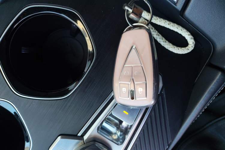 Used CHANGAN UNI-K iDD 2022 Blue Whale iDD 130km 1.5T Prestige Model Interior 1