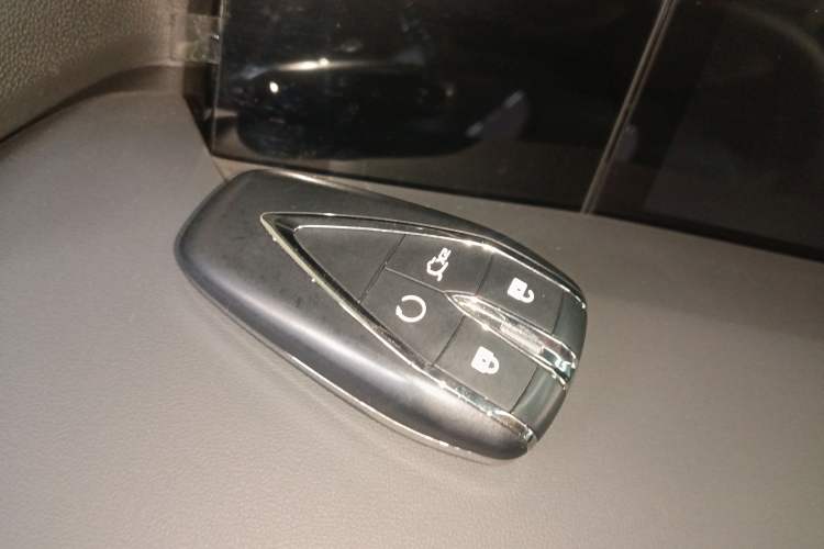 Used CHANGAN UNI-K iDD 2022 Blue Whale iDD 130km 1.5T Prestige Model Interior 1