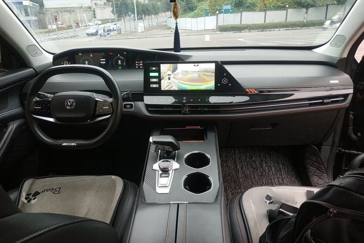 Used CHANGAN UNI-K iDD 2022 Blue Whale iDD 130km 1.5T Excellence Model Interior 2