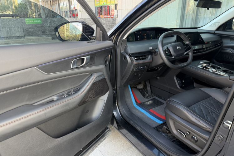 Used CHANGAN UNI-K iDD 2022 Blue Whale iDD 130km 1.5T Excellence Model Interior 3