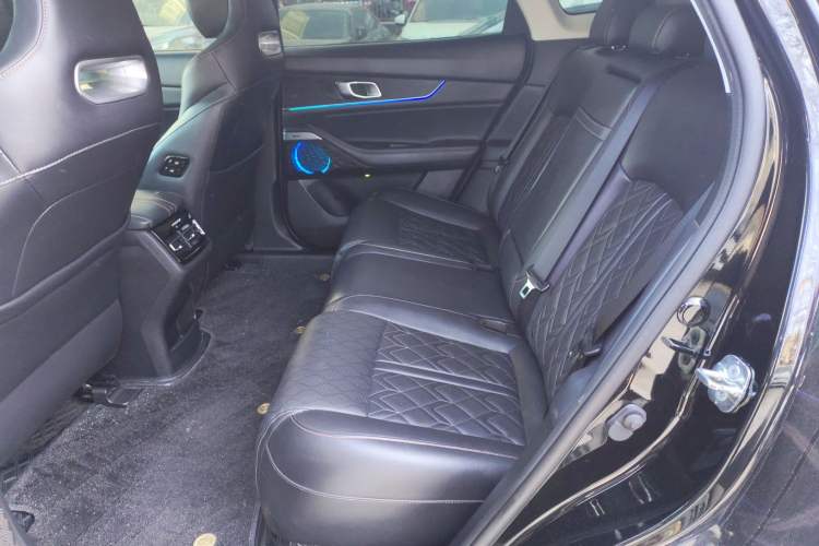 Used CHANGAN UNI-K iDD 2022 Blue Whale iDD 130km 1.5T Prestige Model Interior 4