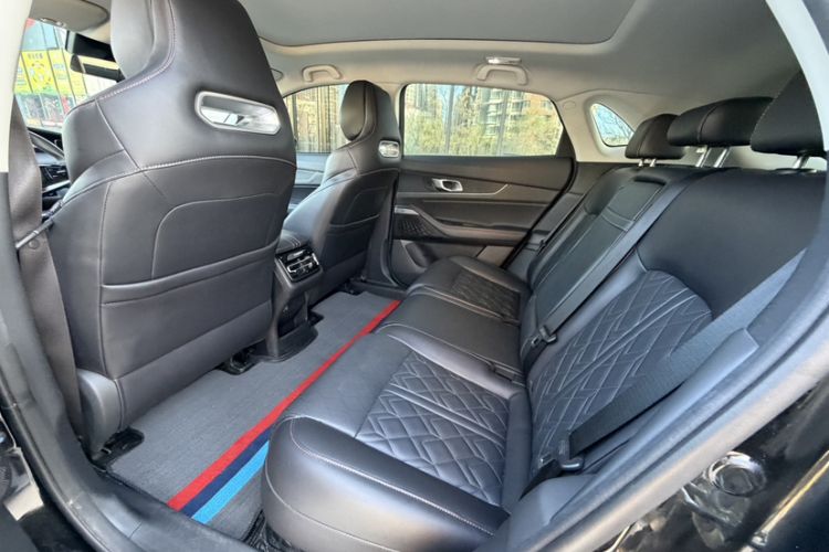Used CHANGAN UNI-K iDD 2022 Blue Whale iDD 130km 1.5T Excellence Model Interior 5