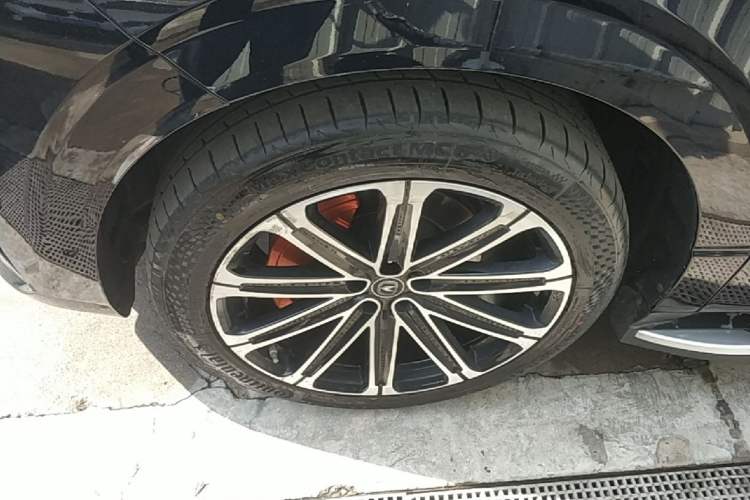 Used CHANGAN UNI-K iDD 2022 Blue Whale iDD 130km 1.5T Prestige Model Left Front Wheel Hub