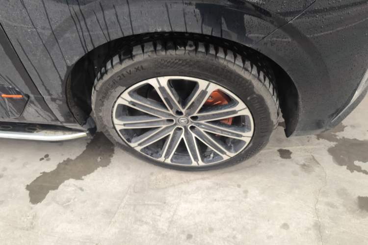 Used CHANGAN UNI-K iDD 2022 Blue Whale iDD 130km 1.5T Prestige Model Right Front Wheel Hub