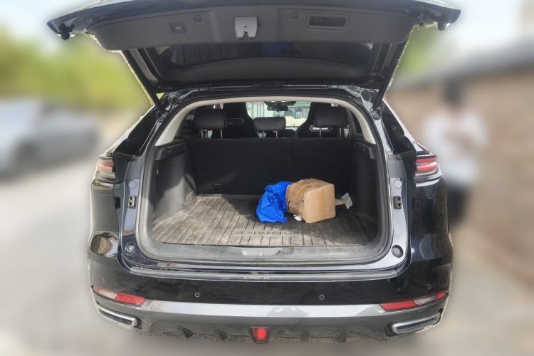 Used CHANGAN UNI-K iDD 2022 Blue Whale iDD 130km 1.5T Prestige Model Trunk