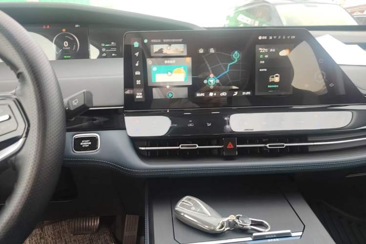 Used CHANGAN UNI-K iDD 2022 Blue Whale iDD 130km 1.5T Excellence Model Audio And AC Panel