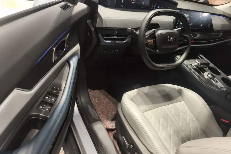 Used CHANGAN UNI-K iDD 2022 Blue Whale iDD 130km 1.5T Prestige Model Driver Seat