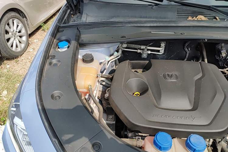 Used CHANGAN UNI-K iDD 2022 Blue Whale iDD 130km 1.5T Prestige Model Engine Bay Right