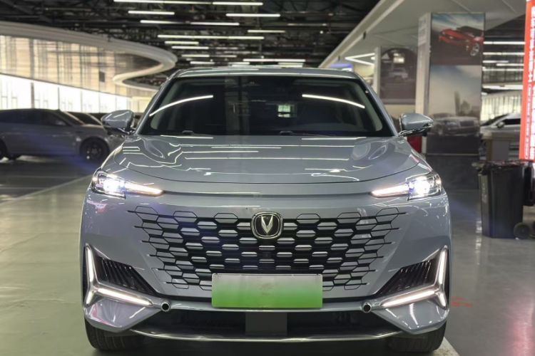 Used CHANGAN UNI-K iDD 2022 Blue Whale iDD 130km 1.5T Prestige Model Exterior 2