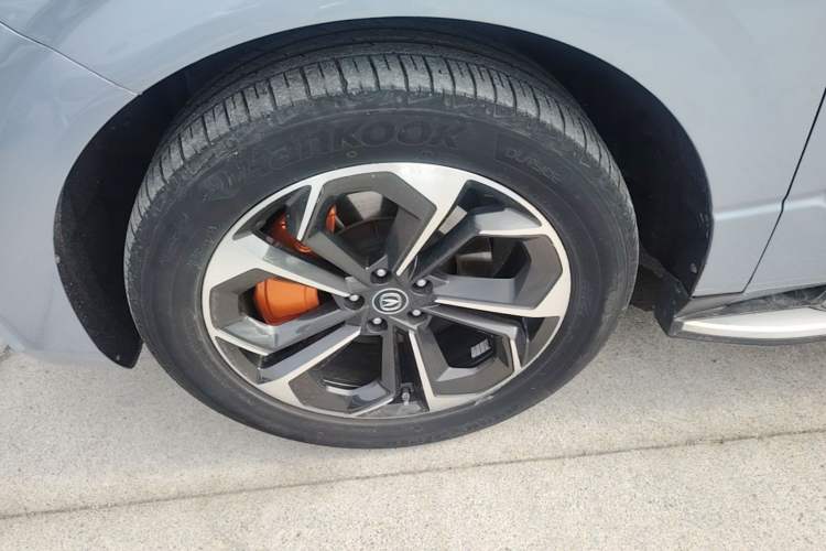 Used CHANGAN UNI-K iDD 2022 Blue Whale iDD 130km 1.5T Excellence Model Exterior 4