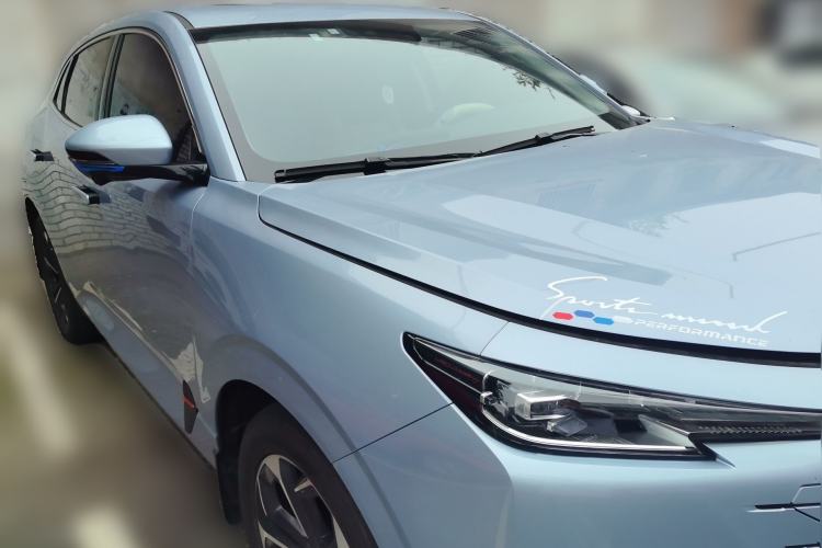 Used CHANGAN UNI-K iDD 2022 Blue Whale iDD 130km 1.5T Excellence Model Front Right 45 Deg
