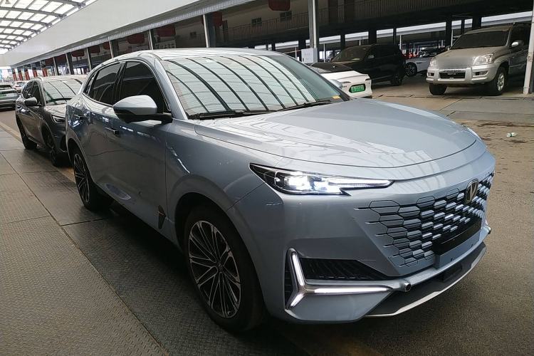 Used CHANGAN UNI-K iDD 2022 Blue Whale iDD 130km 1.5T Prestige Model Front Right 45 Deg