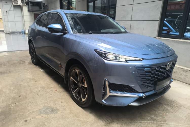 Used CHANGAN UNI-K iDD 2022 Blue Whale iDD 130km 1.5T Excellence Model Front Right 45 Deg