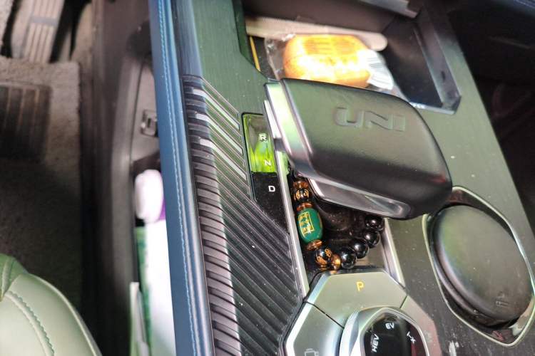 Used CHANGAN UNI-K iDD 2022 Blue Whale iDD 130km 1.5T Excellence Model Gear Lever