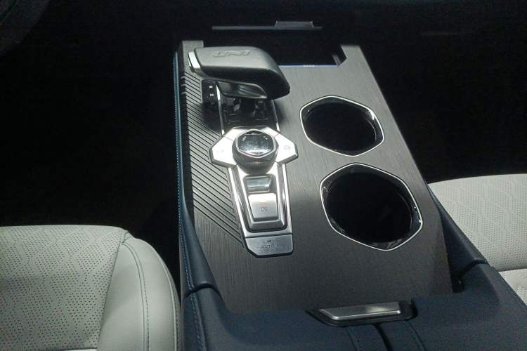 Used CHANGAN UNI-K iDD 2022 Blue Whale iDD 130km 1.5T Excellence Model Gear Lever