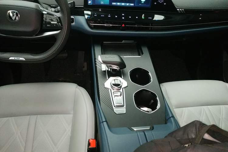 Used CHANGAN UNI-K iDD 2022 Blue Whale iDD 130km 1.5T Prestige Model Gear Lever