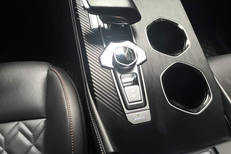 Used CHANGAN UNI-K iDD 2022 Blue Whale iDD 130km 1.5T Excellence Model Gear Lever