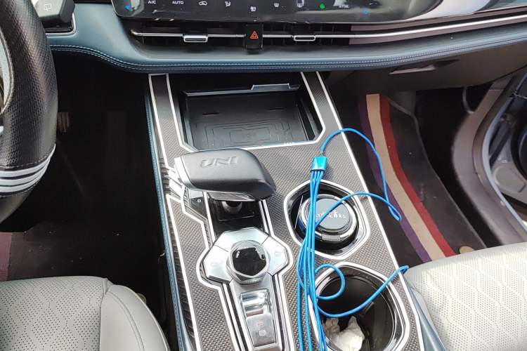 Used CHANGAN UNI-K iDD 2022 Blue Whale iDD 130km 1.5T Prestige Model Gear Lever