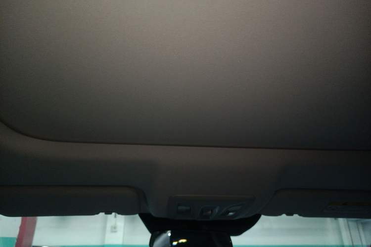 Used CHANGAN UNI-K iDD 2022 Blue Whale iDD 130km 1.5T Excellence Model Headliner