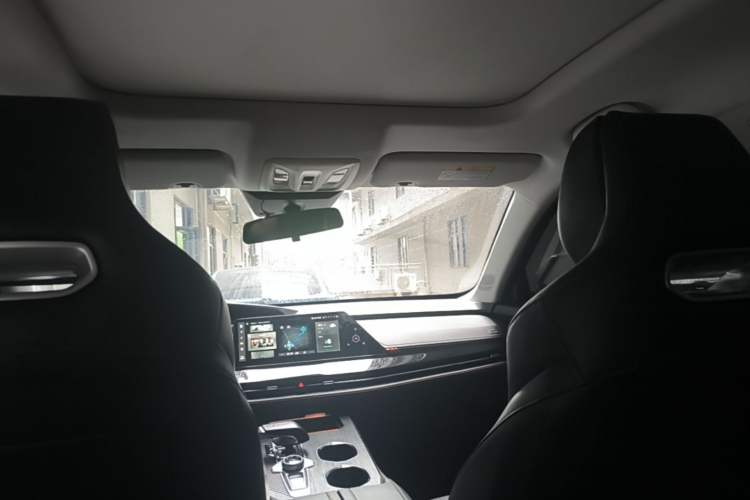 Used CHANGAN UNI-K iDD 2022 Blue Whale iDD 130km 1.5T Excellence Model Headliner