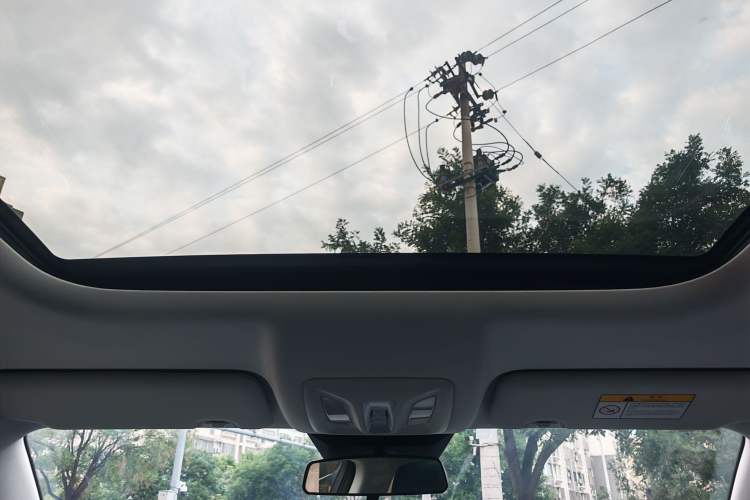 Used CHANGAN UNI-K iDD 2022 Blue Whale iDD 130km 1.5T Excellence Model Headliner