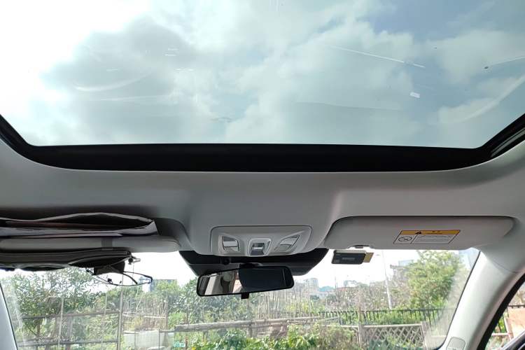 Used CHANGAN UNI-K iDD 2022 Blue Whale iDD 130km 1.5T Prestige Model Headliner