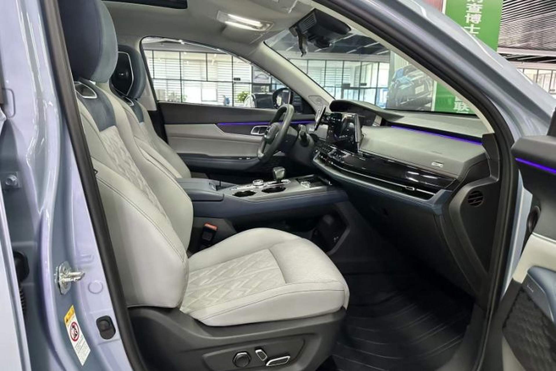 Used CHANGAN UNI-K iDD 2022 Blue Whale iDD 130km 1.5T Prestige Model Interior 5