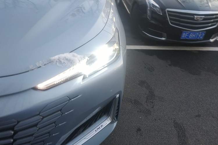 Used CHANGAN UNI-K iDD 2022 Blue Whale iDD 130km 1.5T Excellence Model Left Front Headlight