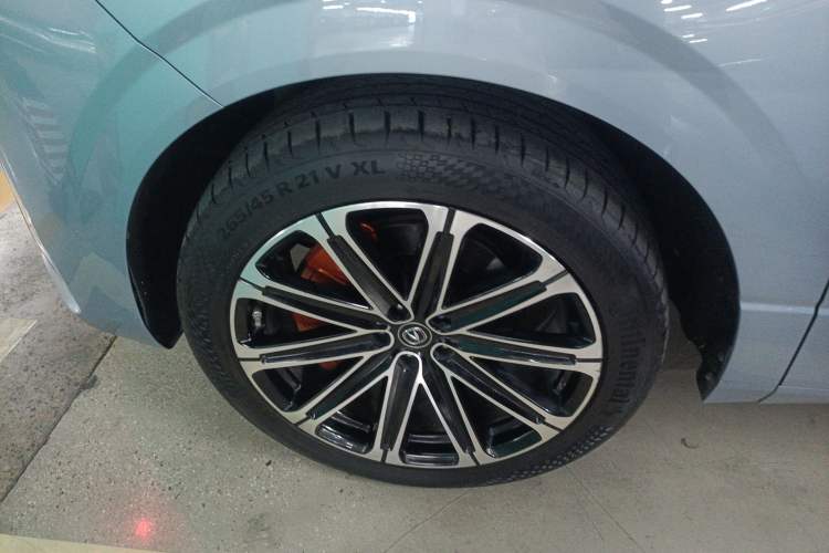 Used CHANGAN UNI-K iDD 2022 Blue Whale iDD 130km 1.5T Excellence Model Left Front Wheel Hub