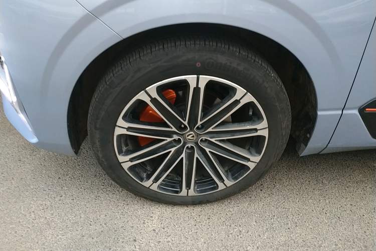 Used CHANGAN UNI-K iDD 2022 Blue Whale iDD 130km 1.5T Prestige Model Left Front Wheel Hub