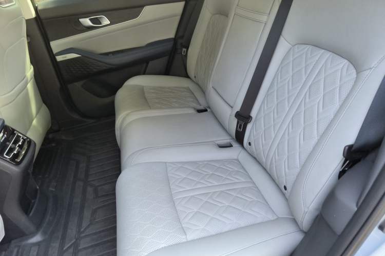 Used CHANGAN UNI-K iDD 2022 Blue Whale iDD 130km 1.5T Prestige Model Left Rear Seat