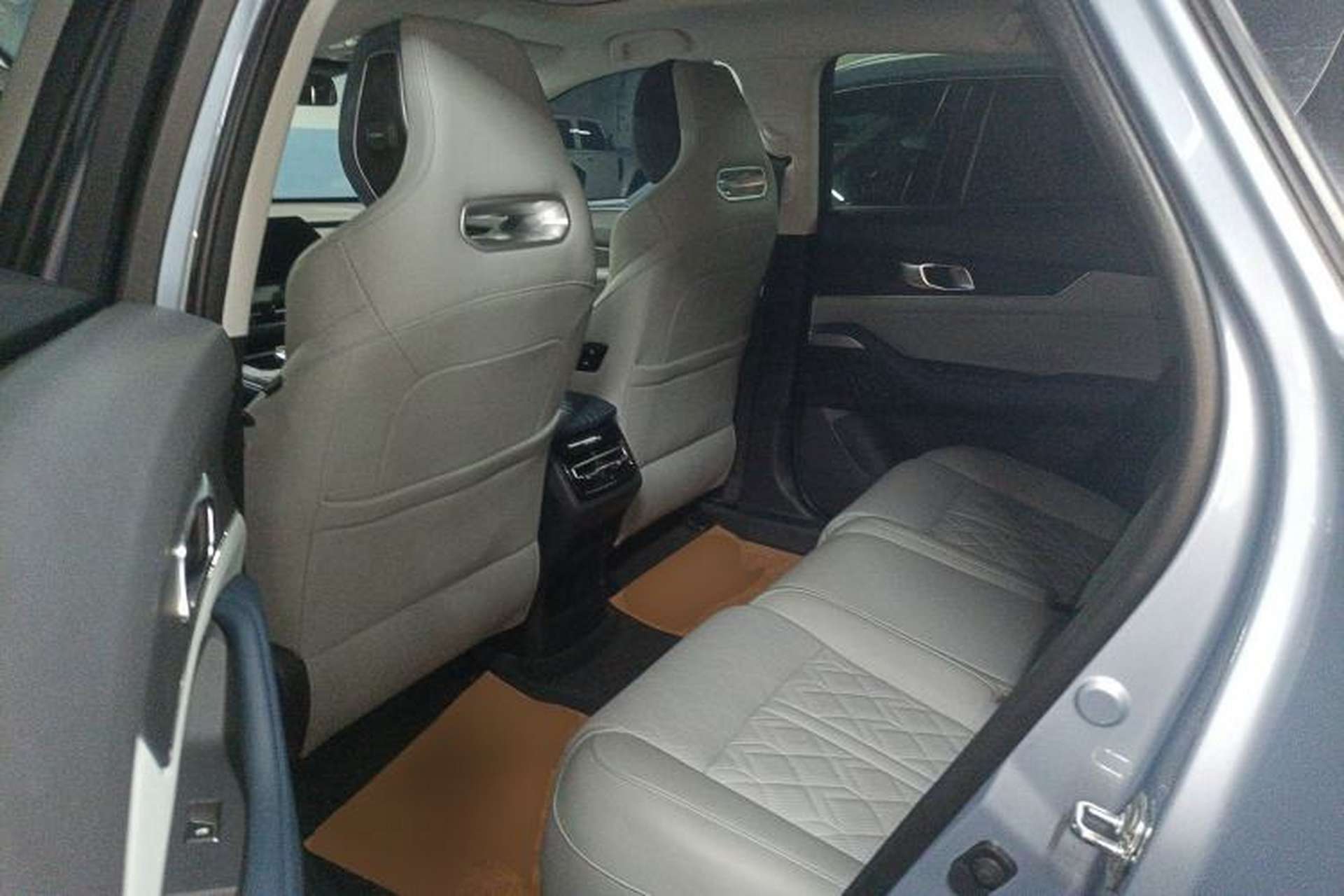 Used CHANGAN UNI-K iDD 2022 Blue Whale iDD 130km 1.5T Excellence Model Left Rear Seat